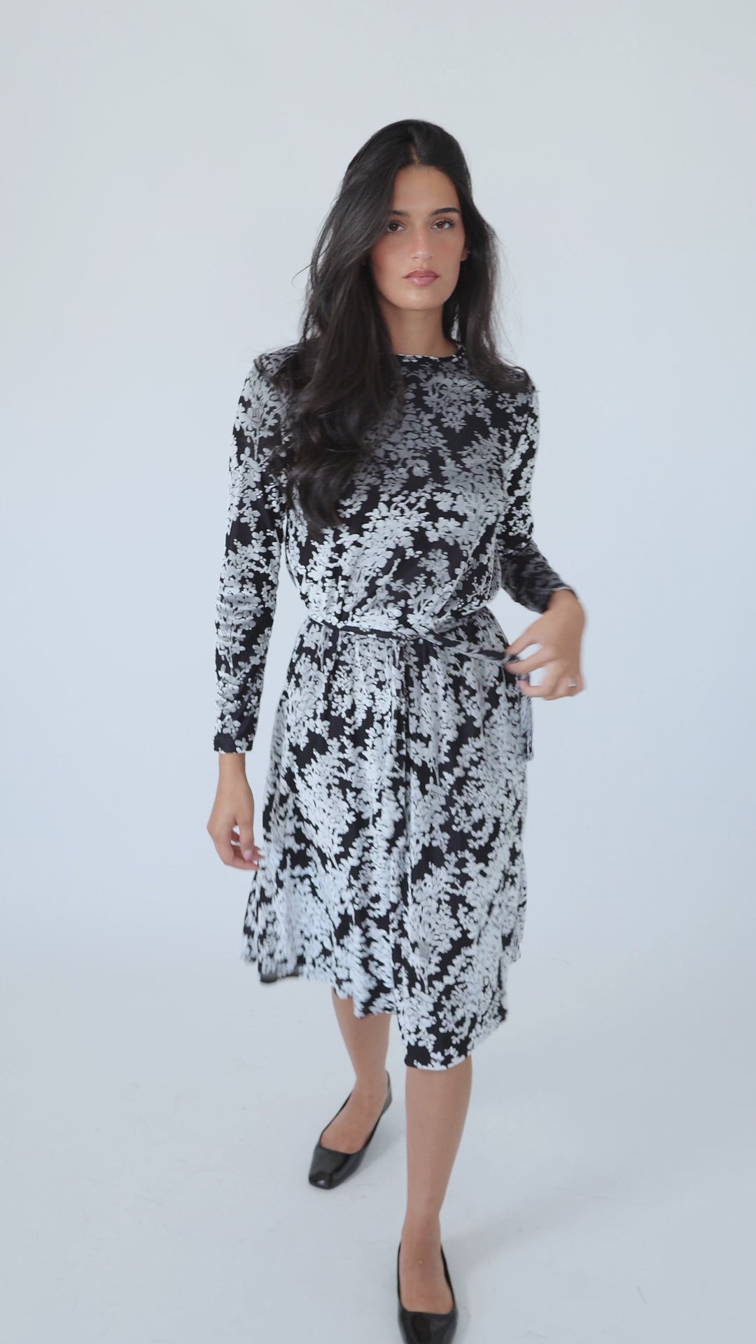 New Swing Floral Velvet Dress: Black and Silver Iced