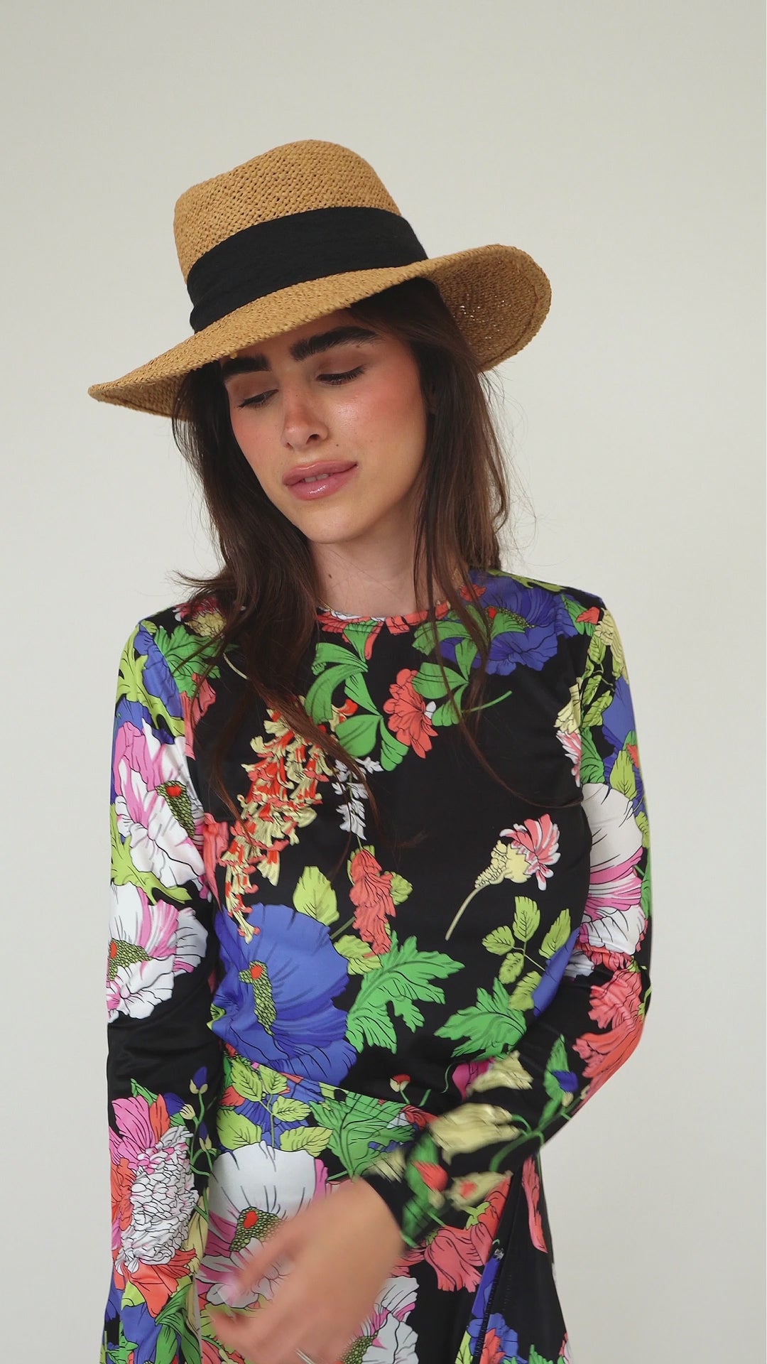 Loose Basic Dress - Black Primrose (Includes Complimentary Wrap)